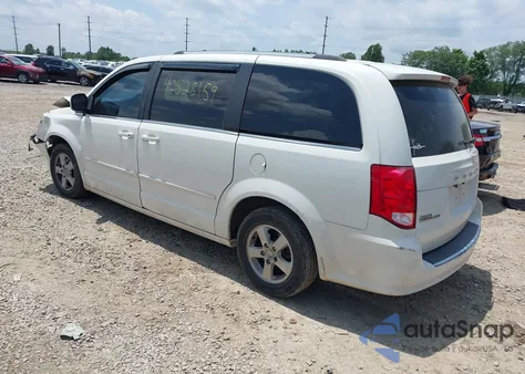 2011 Dodge Grand Caravan Crew z USA, uszkodzony, nr VIN 2D4RN5DG4BR763910